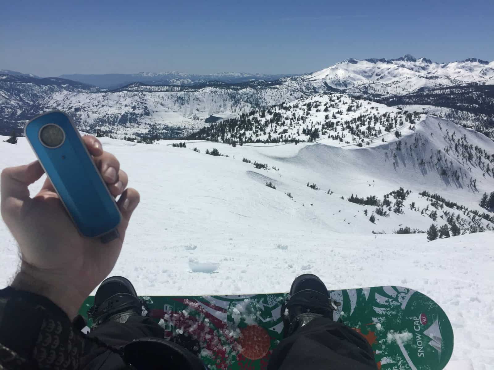5 Best Weed Vapes to Take Snowboarding