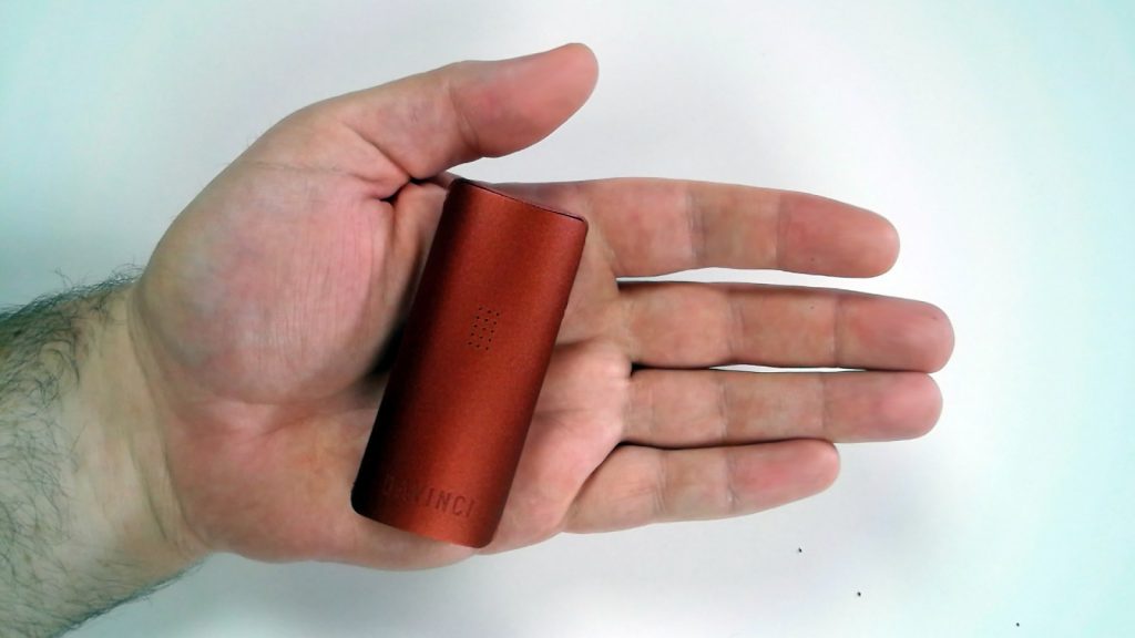 Davinci MIQRO dry herb vape in hand