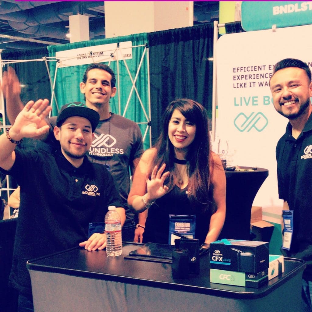 Boundless Vapes Booth and Employees