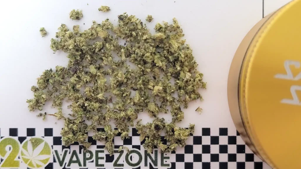 the medium-fine grind consistency of the Santa Cruz Shredder