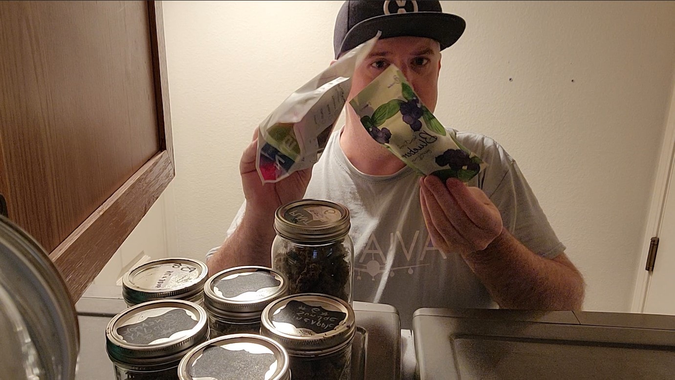 Grove Bags Curing Cannabis without Jars or Burping