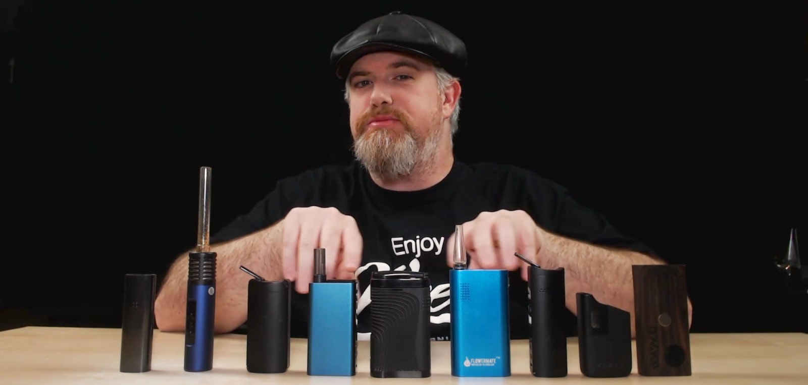 Picture of Troy from 420vapezone reviewing vaporizers