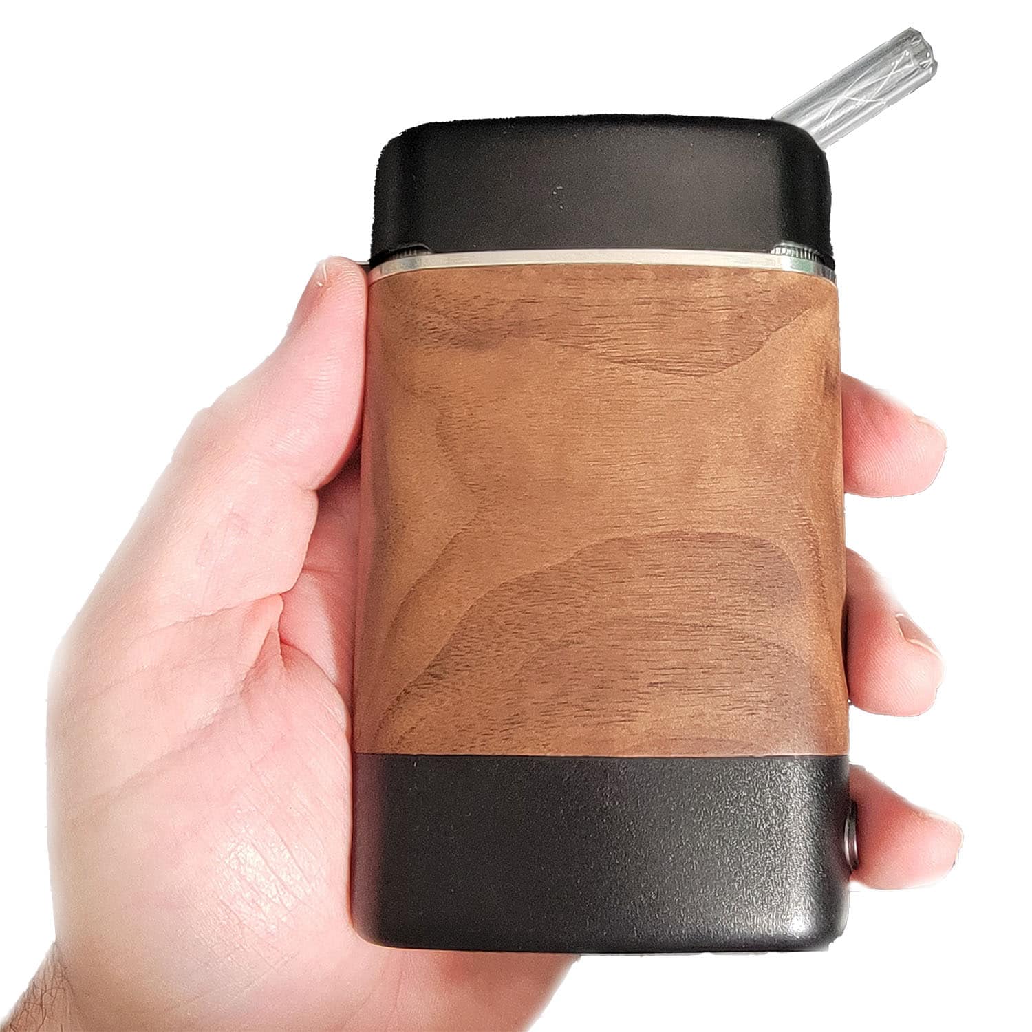 Angus vaporizer in hand