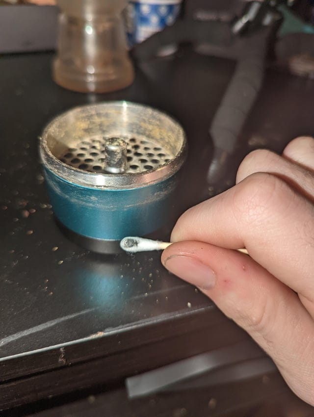 Woman leaves a disappointing review for an 'herb grinder' that's used for  weed