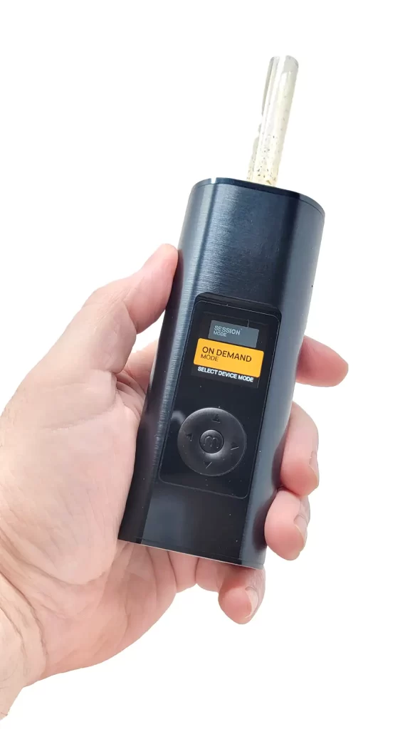 Arizer Solo 3 in my normal sized man hands