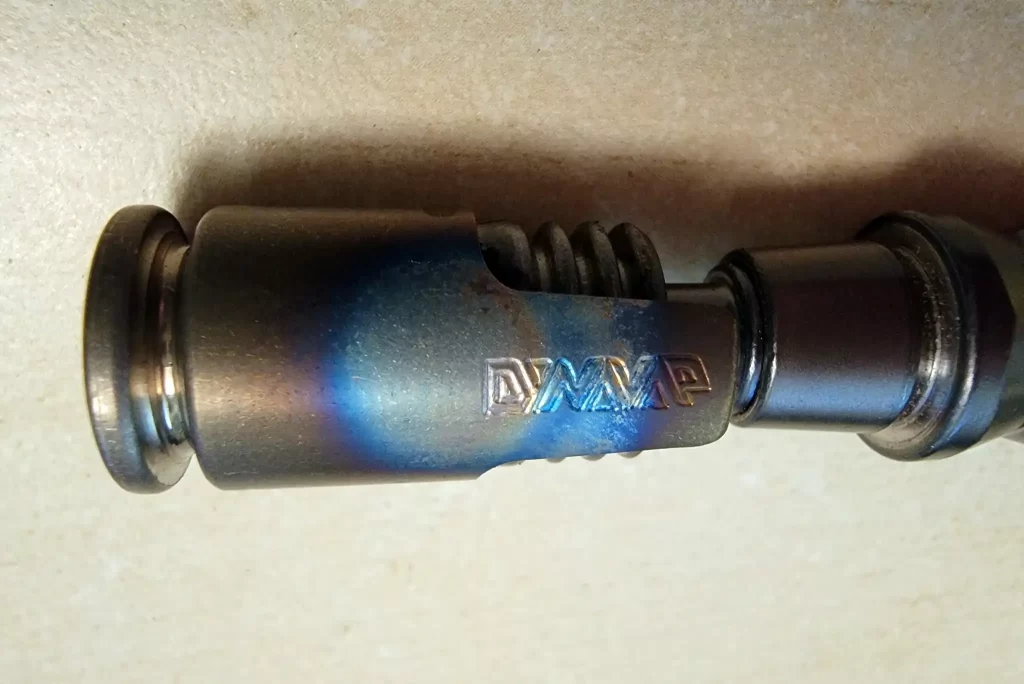 Blue anodization on the Titanium Hyperdyn cap