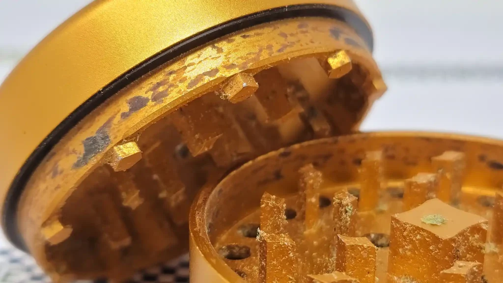 This is what the Odin Threadless weed grinder looks like when it gets dirty and gummed up with hash