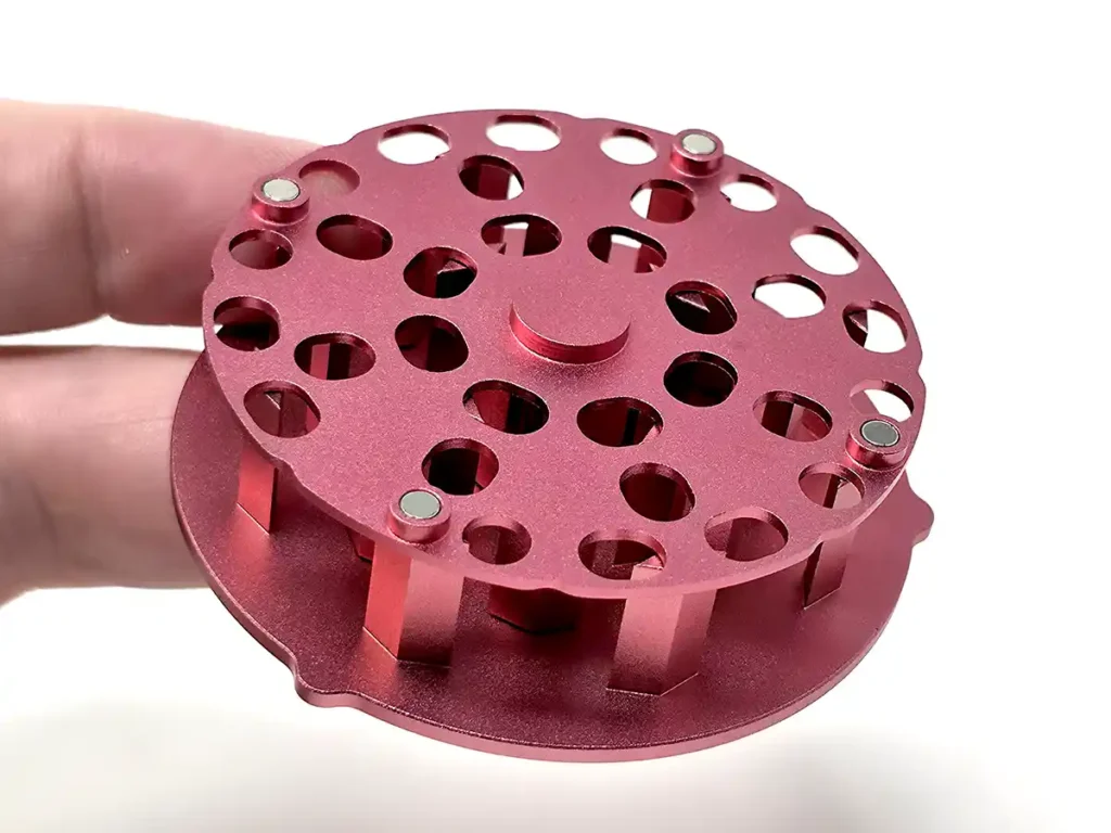 CAPU weed grinder teeth can be stored separately when not installed in the grinder