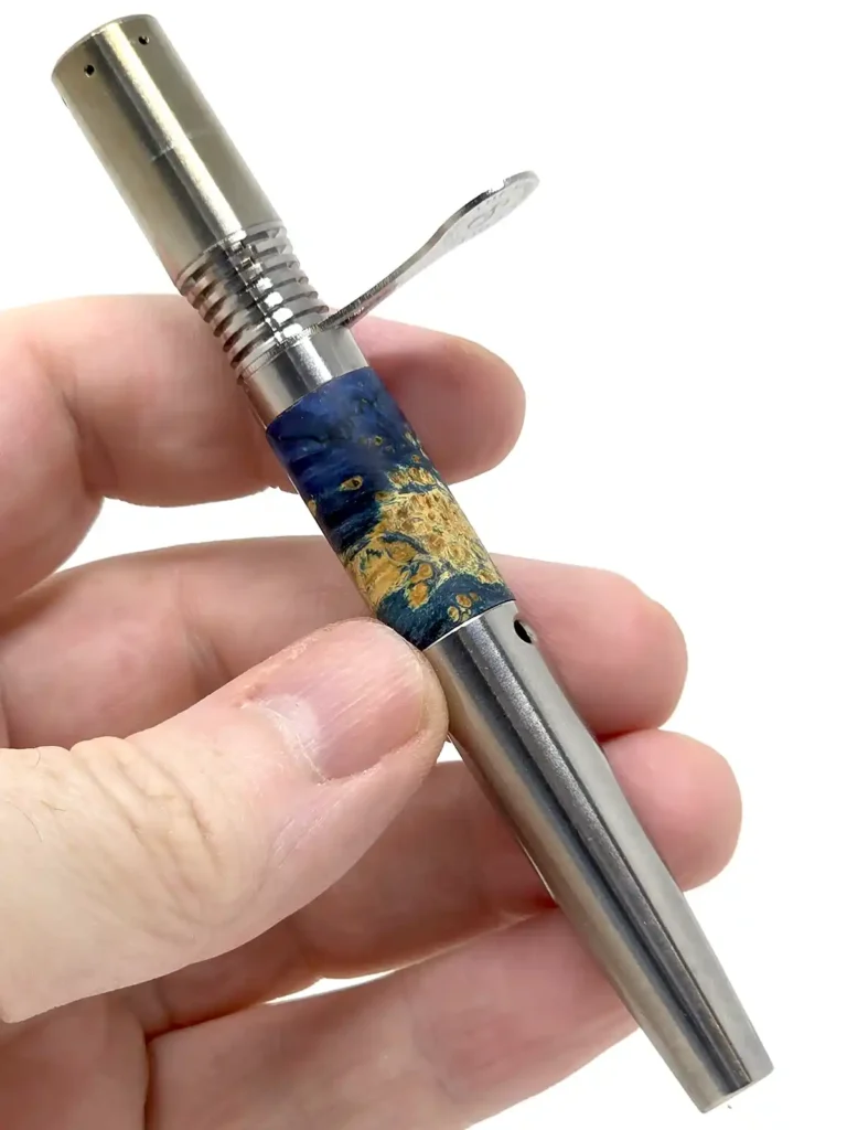 Simrell Vaporizer with handle attached