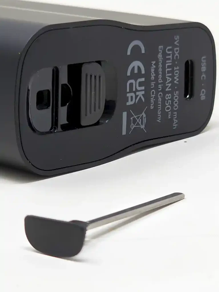 Bottom of Utillian 850 Vaporizer has a stir stick and airflow adjustment as well as usb-c port