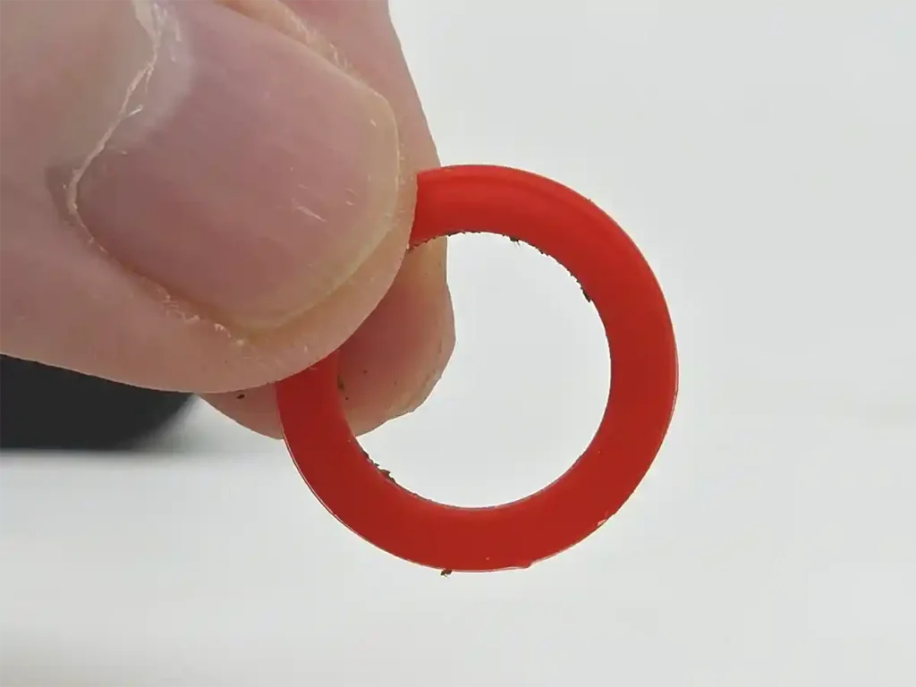Utillian 850 has a stinky red gasket
