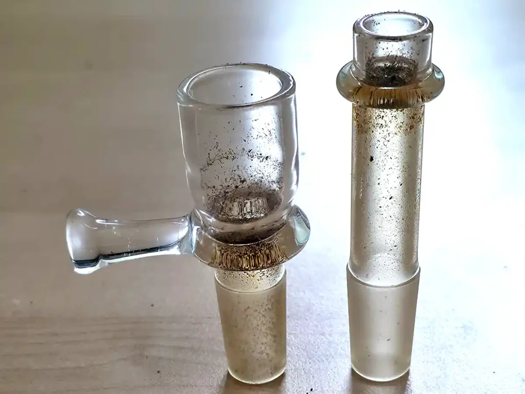 IO Hornet Glass Injector Bowl and Glass Stinger Bowl