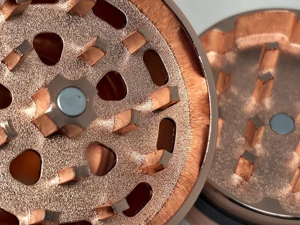 Santa Cruz Shredder Rose Gold RIPPER teeth up close